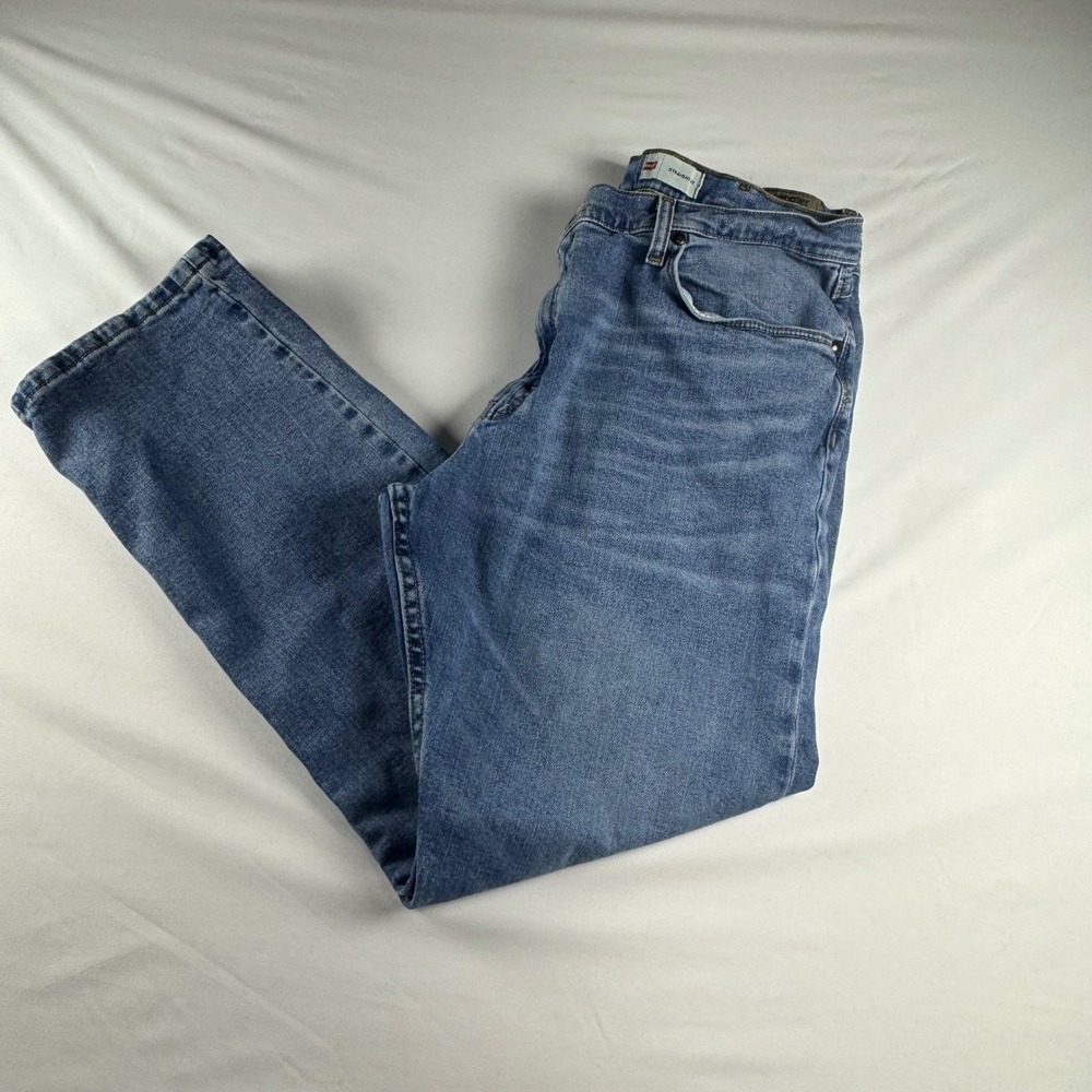 Wrangler Straight Fit Mens Jeans 38x30 Medium Wash Blue Denim 95STWCO‎